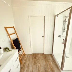 Casa Móvil sobre Chasis — Tiny House Renovada en Perfecto Estado