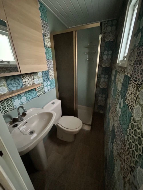 Casa Móvil T2 Totalmente Equipada con 2 Dormitorios, Cocina, Baño y Aire Acondicionado - Imagen 8