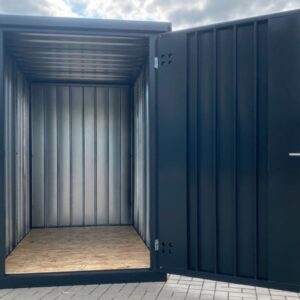 Contenedor de materiales MC1, lacado en RAL 7021 gris negro, Al. 2090 × An. 1500 × Pr. 2280 mm, puerta frontal de una hoja